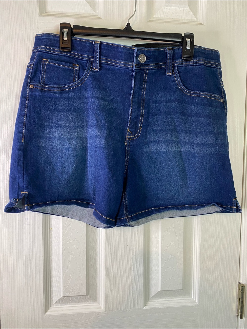 Angels Forever Classic High-Rise Dark Blue Denim Women's Shorts Size16.